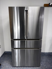 BOSCH B36CL80ENS French door refrigerator in Overland Park Kansas City area