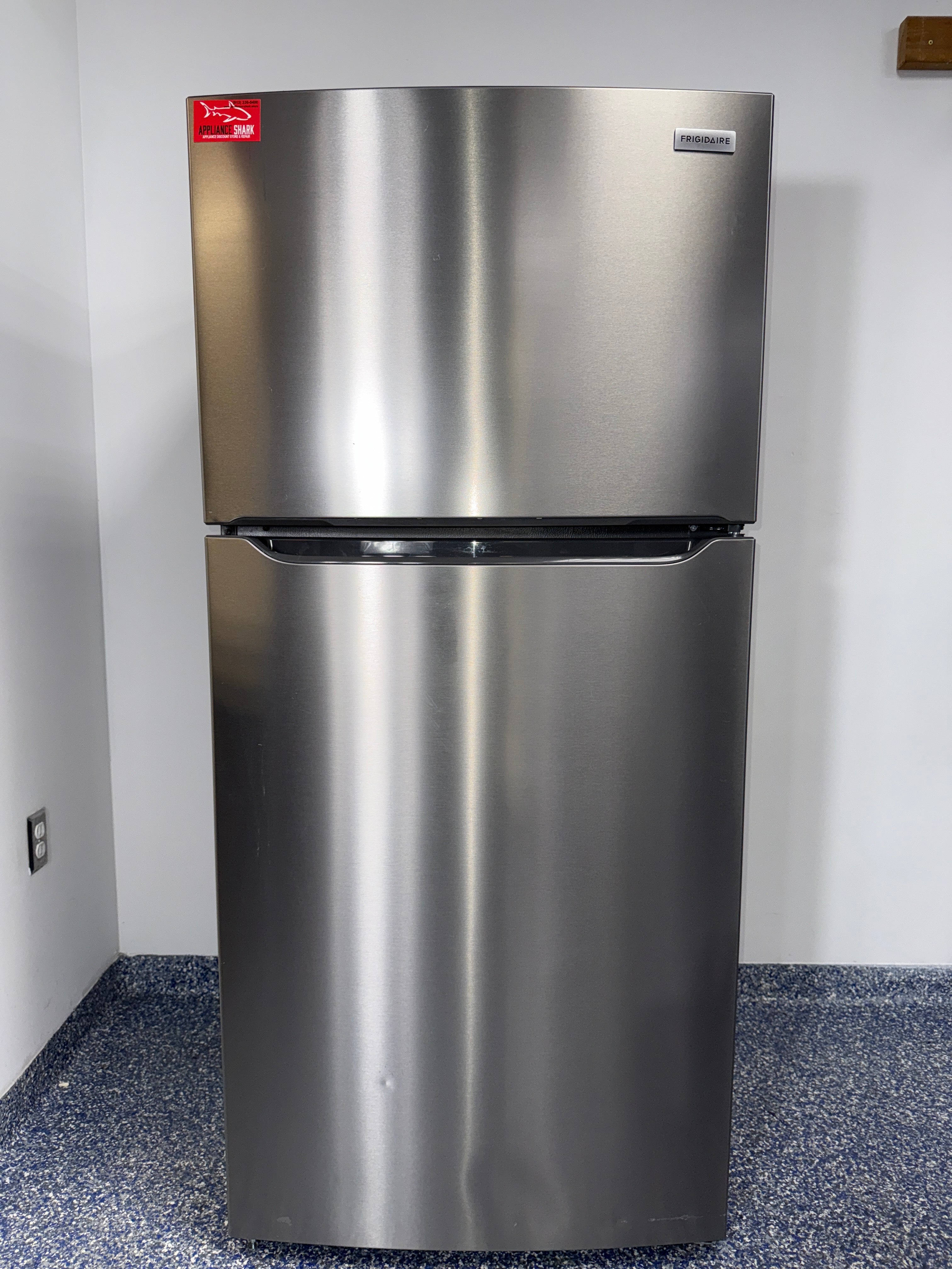 The FRIGIDAIRE LFTR1835VF refrigerator, a top-freezer model for a great deal in Kansas.