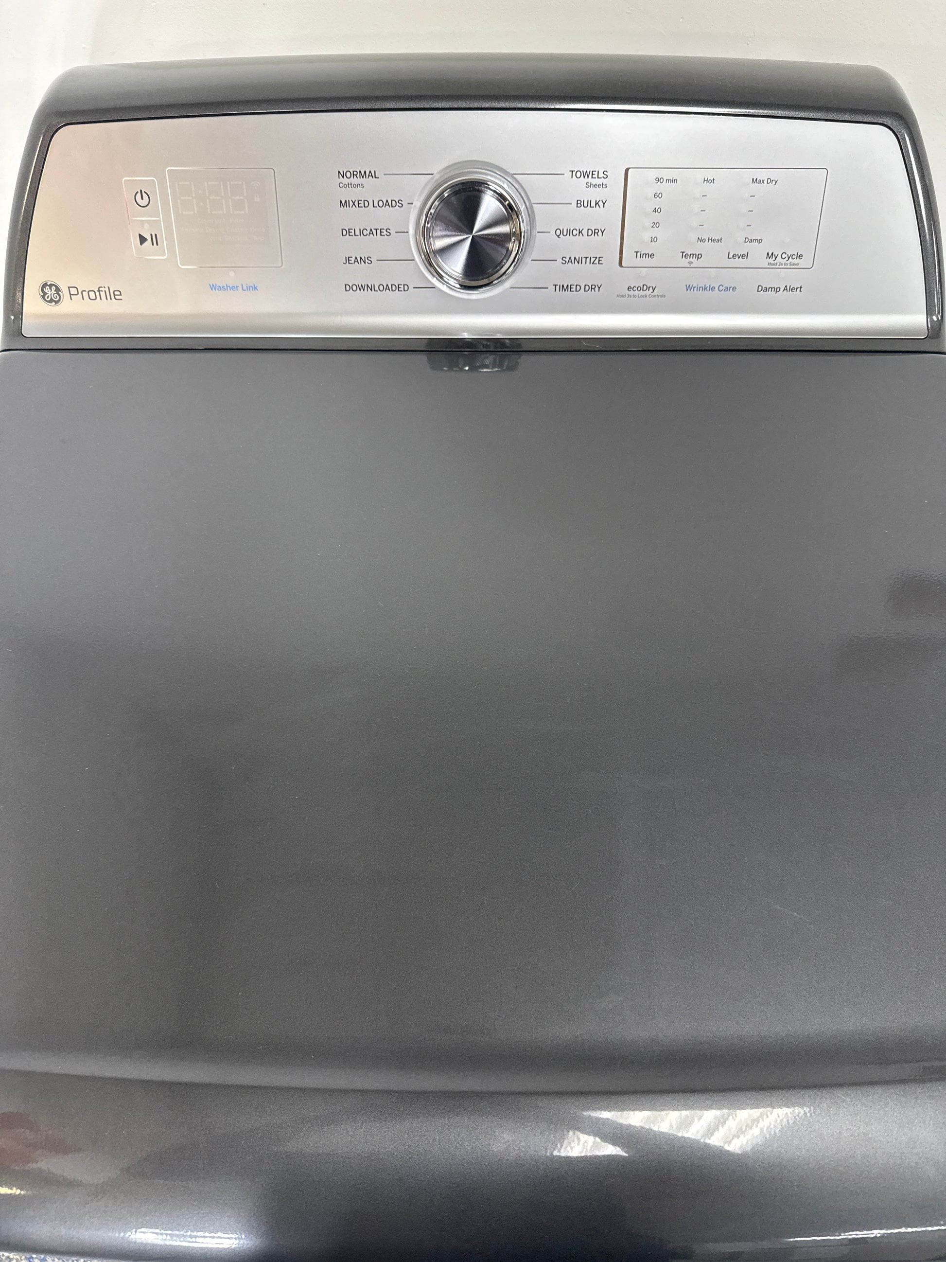 Sensor Dry technology in the GE Profile PTD60EBPRDG electric dryer in Overland Park, KS.