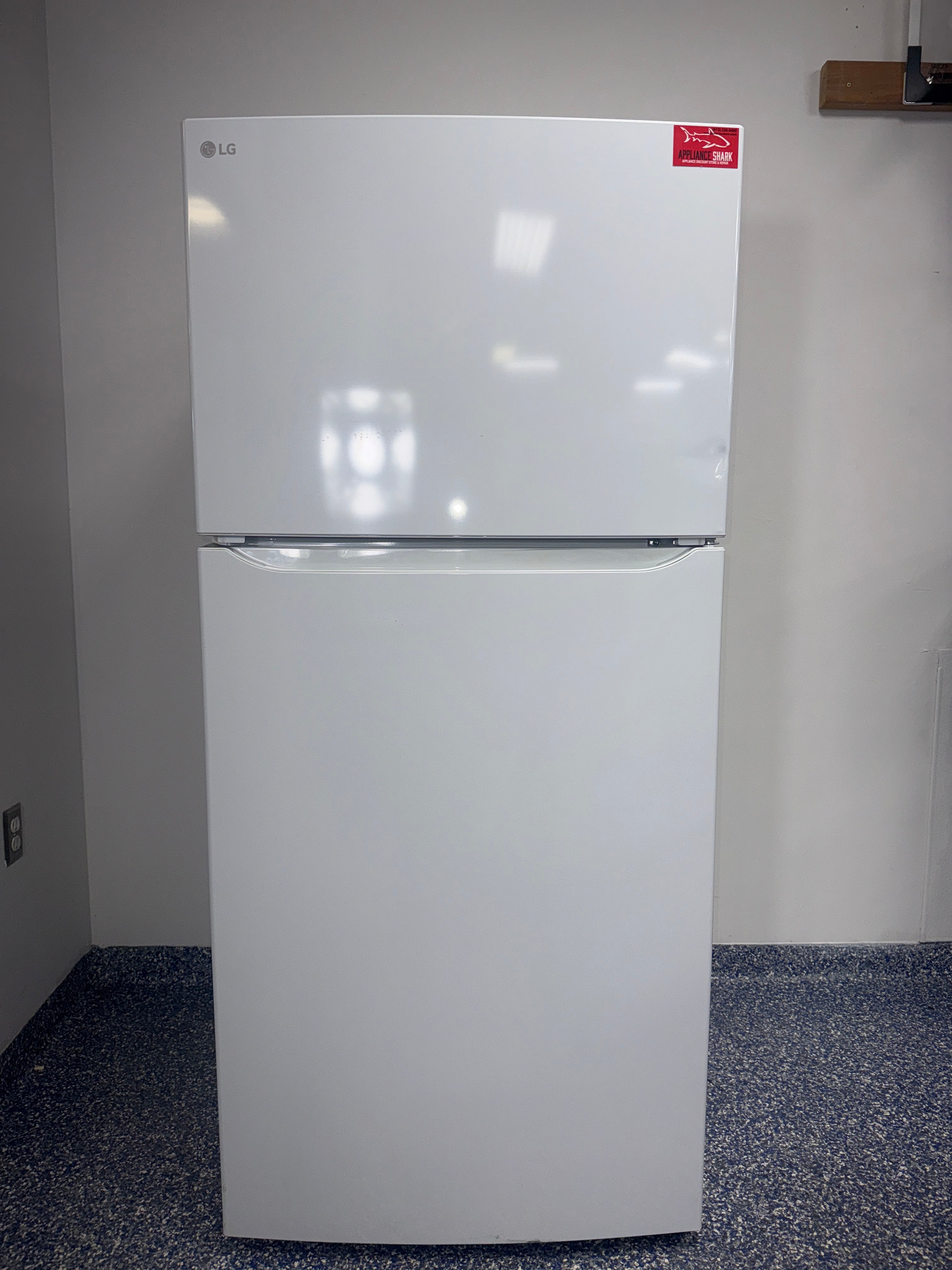 The interior of the LG LTCS20020W refrigerator, showing its spacious 20 cu. ft. capacity, an ideal appliance for homes in Overland Park.