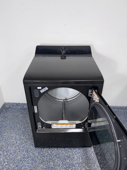 LG DLE8480LE showing the EasyLoad™ dual-opening dryer door in Kansas City.