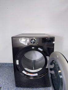 Control panel showing ThinQ® app connectivity and smart features on the LG DLEX4080B, shown in Kansas City homes.