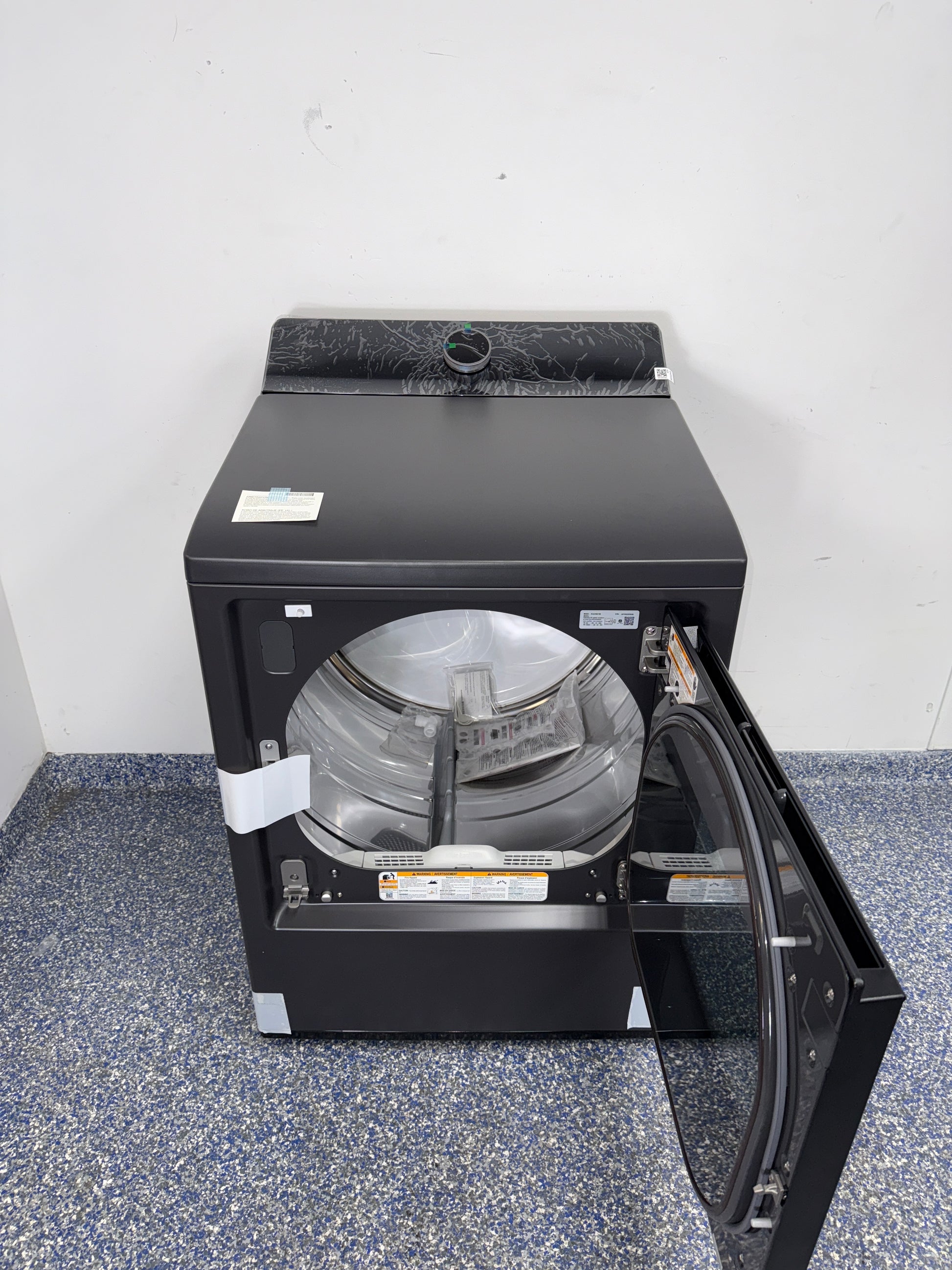 LG DLGX8601BE gas dryer angled view in Overland Park Kansas City