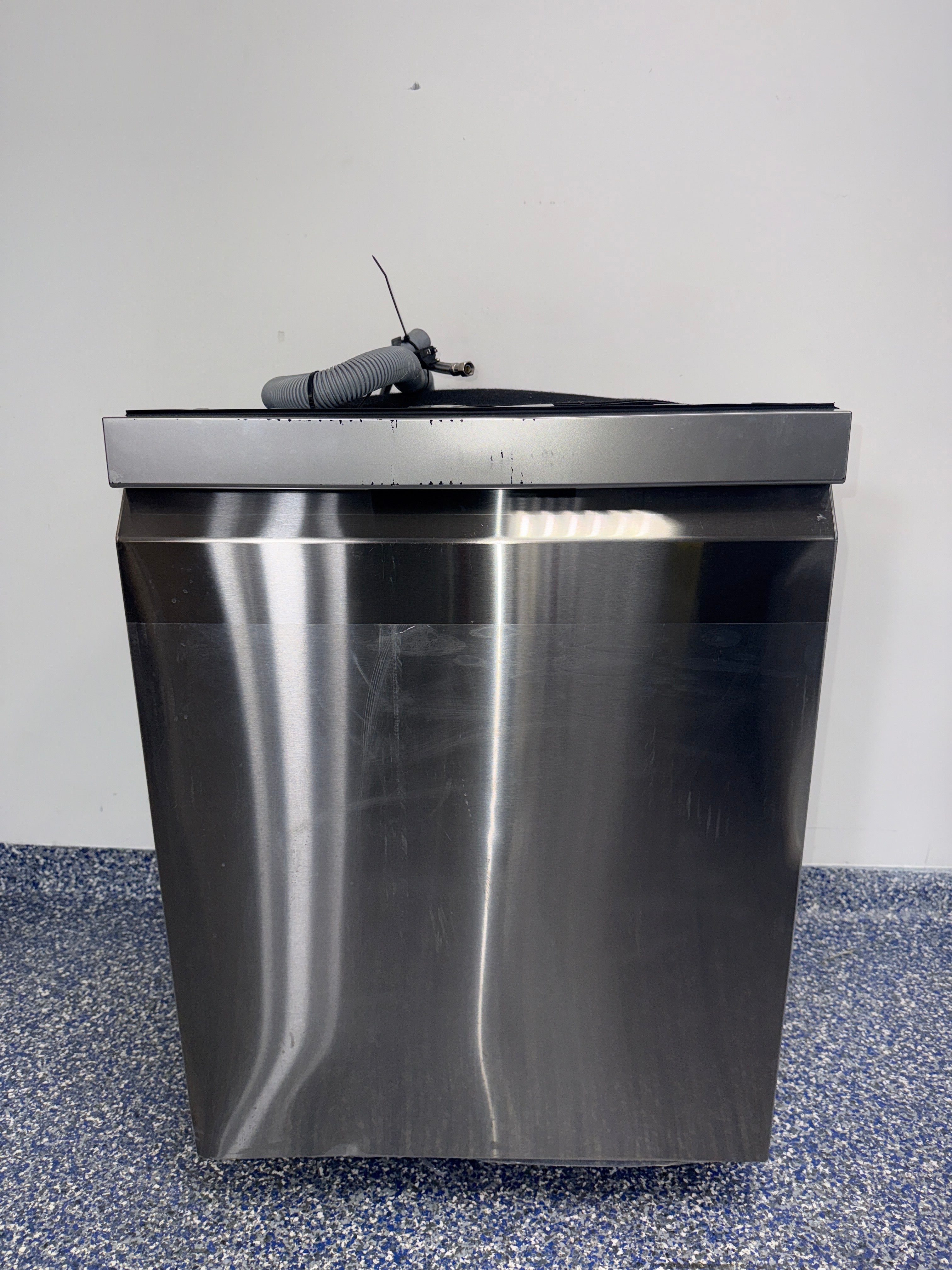 LG LDPH7972S front view PrintProof stainless dishwasher in Kansas City kitchen