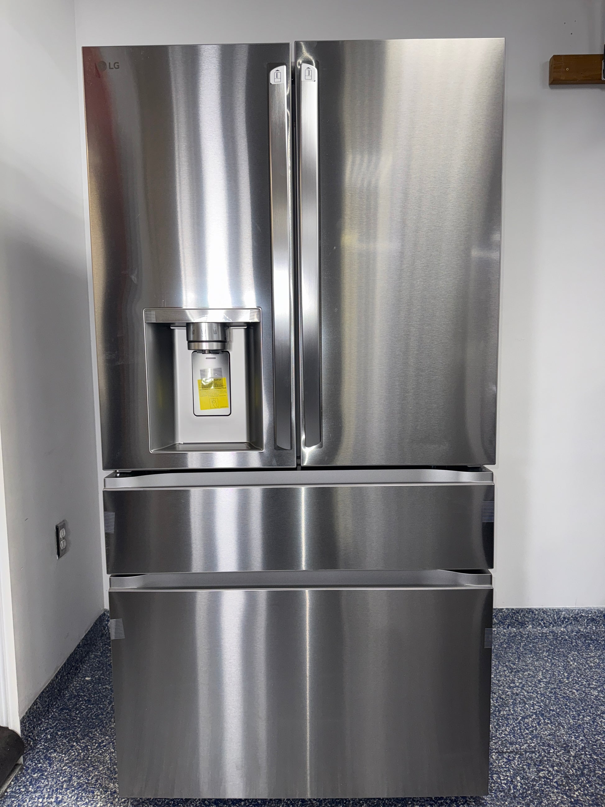 The LG LF29H8330S refrigerator from the front, highlighting its Full-Convert™ Drawer and a great deal in Kansas.