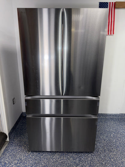 Smart Cooling® Plus with Door Cooling+™ vents inside the LG LMWS29626S refrigerator, featured in Overland Park, KS.