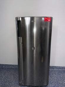 Energy-efficient design of LG LRONC0605V compact refrigerator, scratch and dent special in Kansas City.