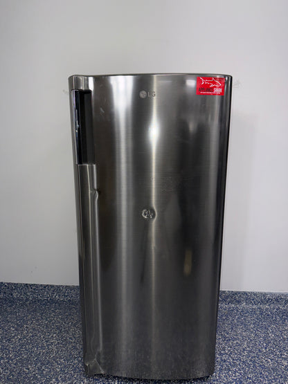 Energy-efficient design of LG LRONC0605V compact refrigerator, scratch and dent special in Kansas City.