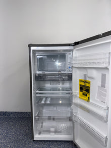 Counter-depth style of LG LRONC0605V mini refrigerator in platinum silver, offered at Appliance Shark in Kansas City.