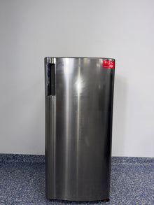 LG LRONC0605V 5.8 cu. ft. counter-depth mini fridge in platinum silver, scratch and dent special at Appliance Shark in Kansas City.