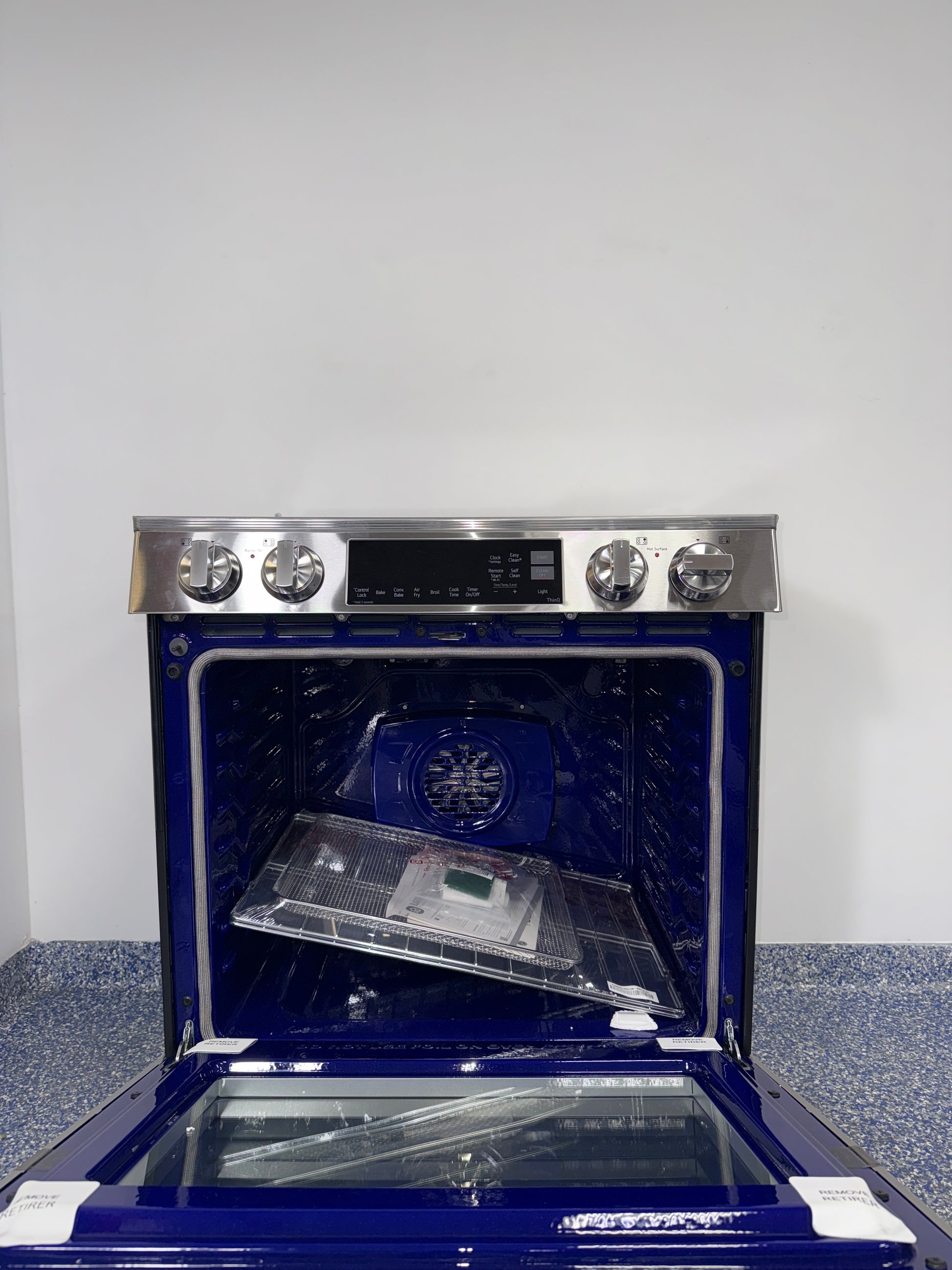 LG LSIL6334FE induction range with Air Fry and convection cooking, available as a scratch and dent deal in Kansas City.