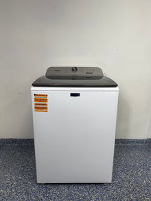 A full frontal image of the Maytag MVW6500MW top-load washing machine, highlighting its classic white finish and control panel. On sale at Appliance Shark - Scratch & Dent store | Kansas City.
