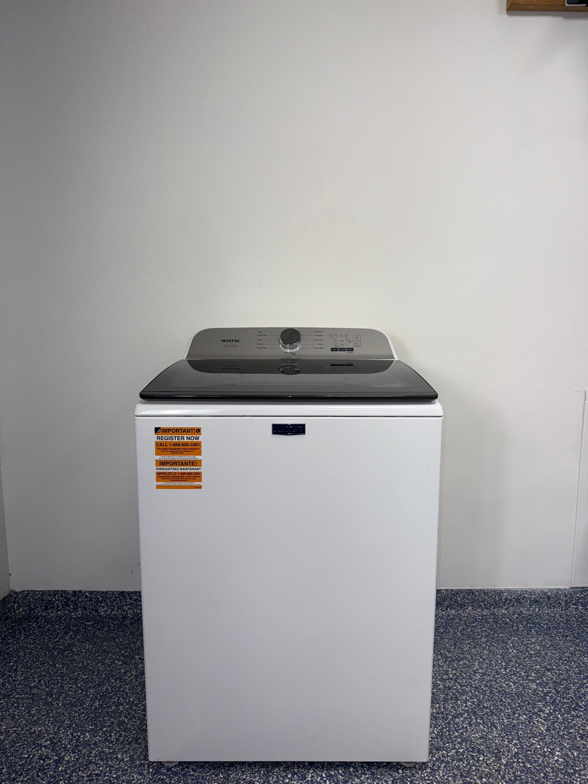 MAYTAG MVW6500MW 4.7 cu. ft. top load washing machine in white, scratch and dent special at Appliance Shark in Kansas City.