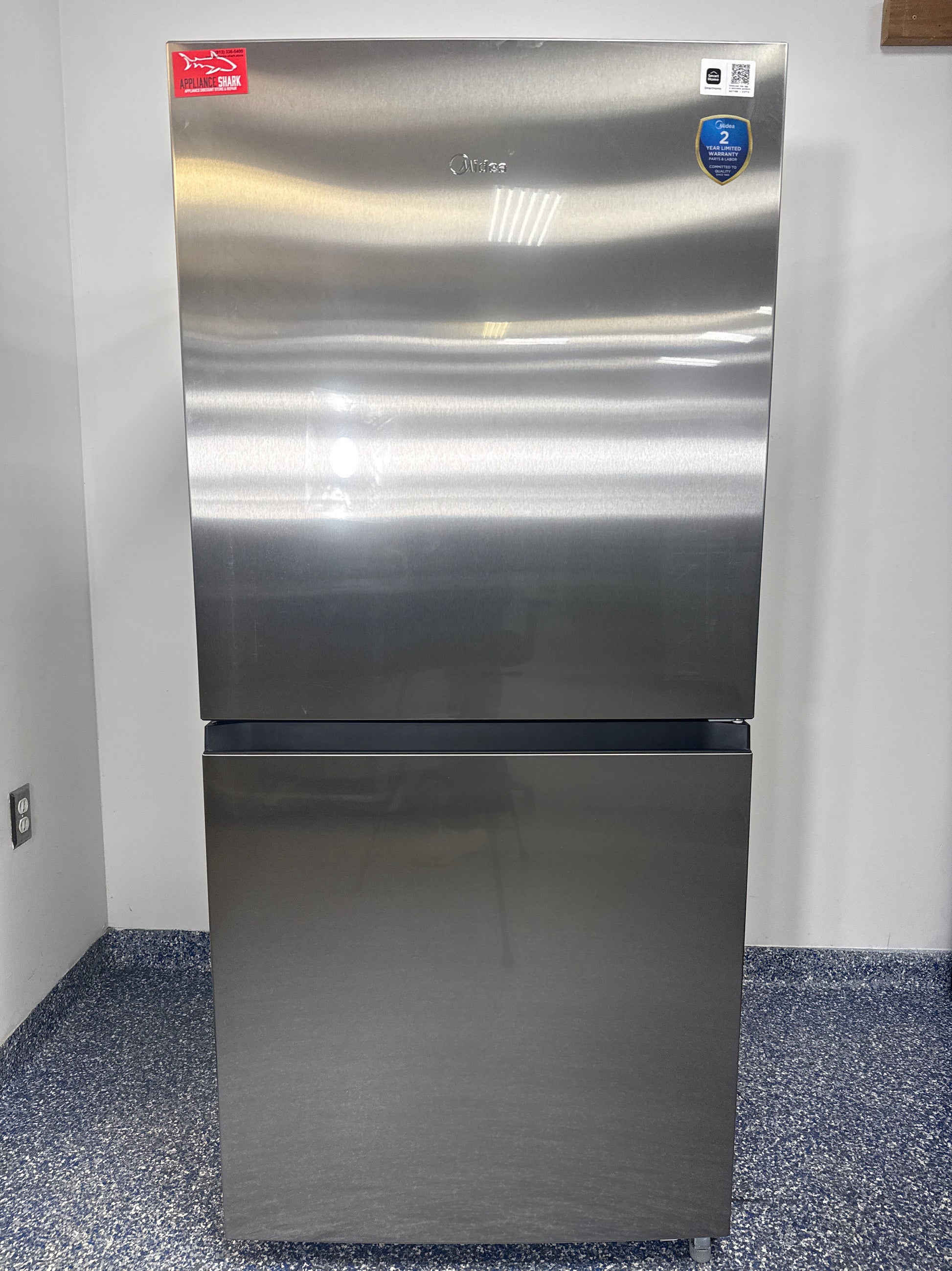 “MIDEA MRU21C7BST convertible refrigerator/freezer front view kansas-city-kitchen