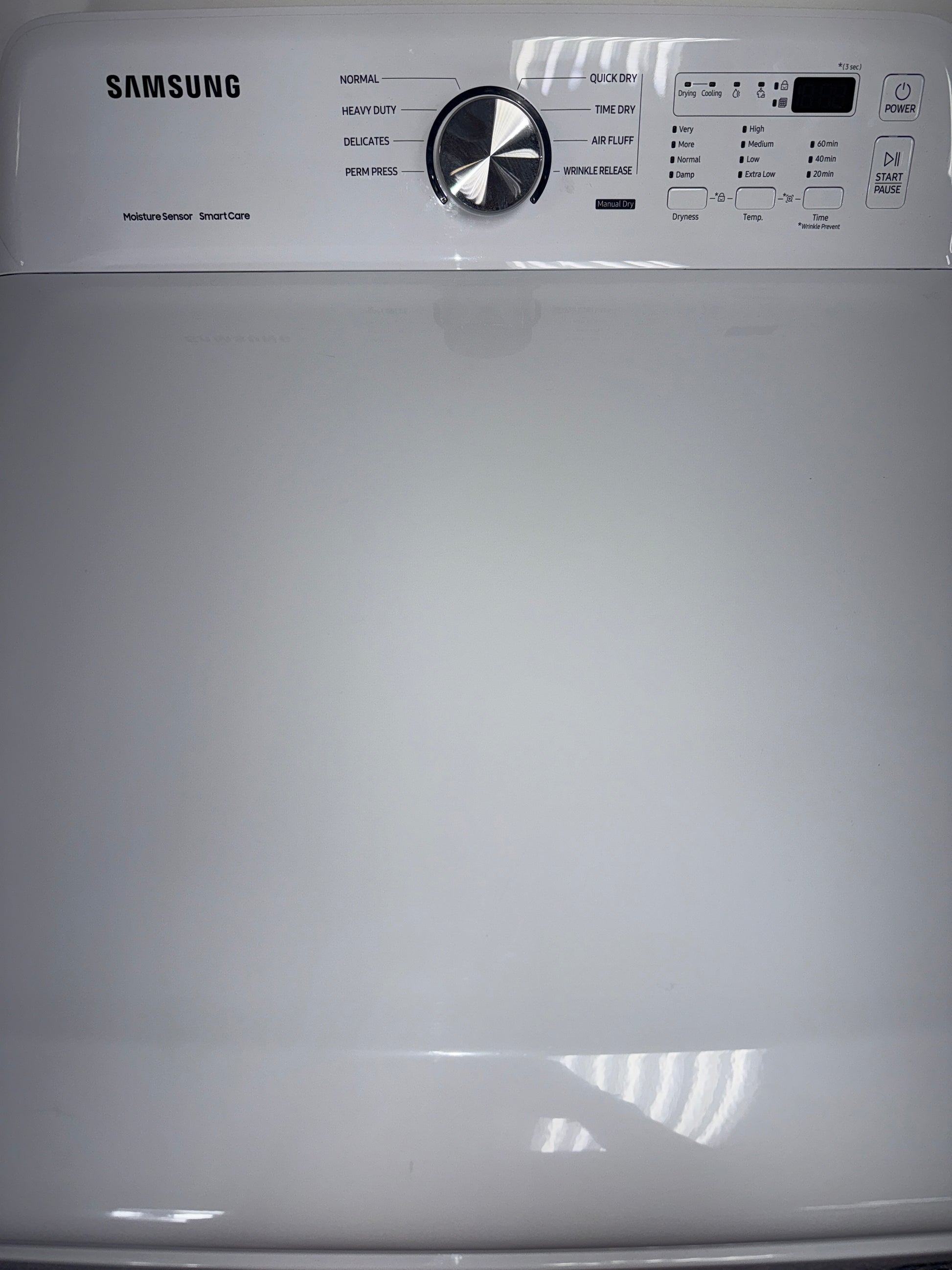 A close-up view of the control panel on the SAMSUNG DVE45T3200W dryer, showing its Lint Filter Indicator, an ideal appliance for homes in Overland Park, KS.