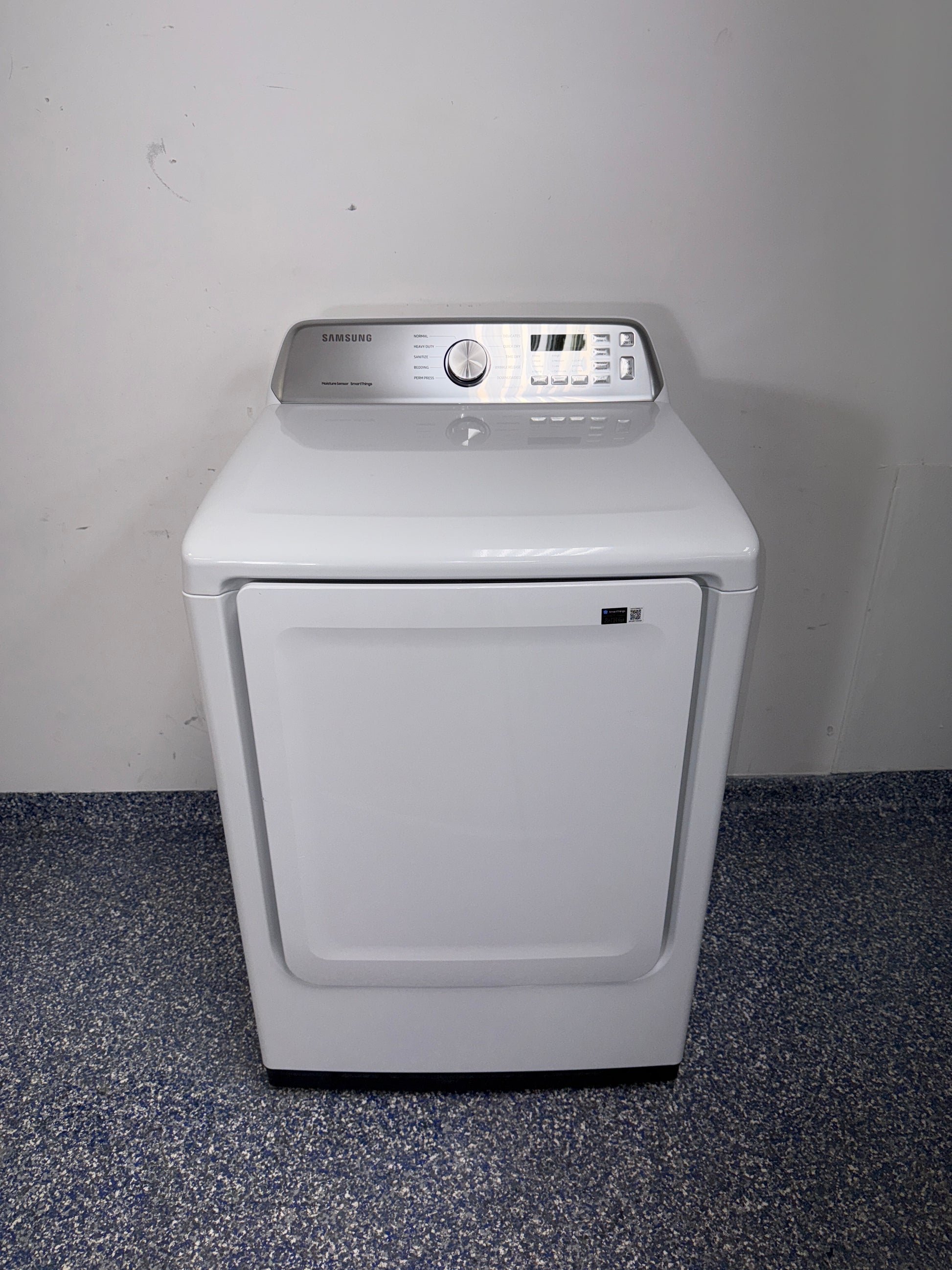 SAMSUNG DVE47CG3500W electric dryer front view in Overland Park Kansas City