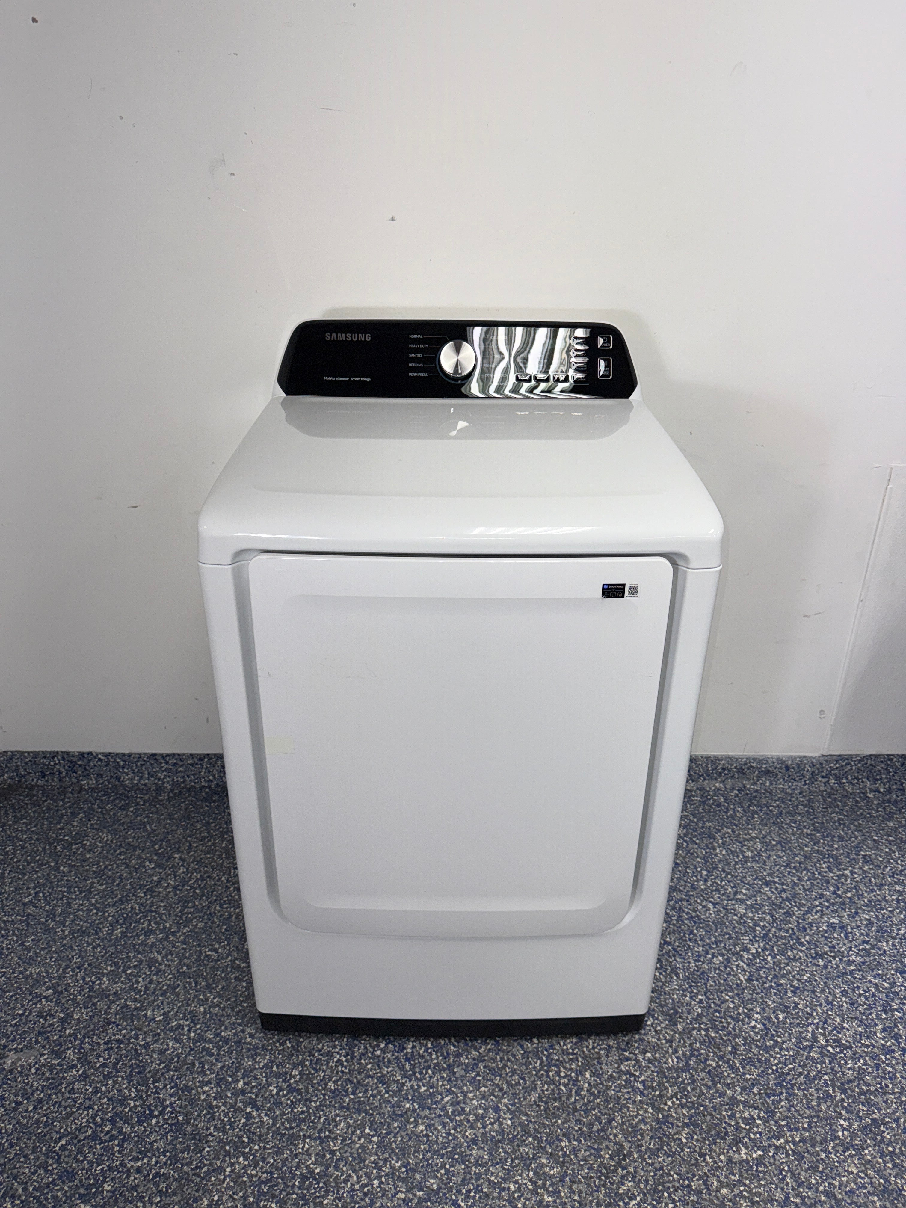 SAMSUNG DVE47CG3530WA electric dryer front view in Overland Park Kansas City
