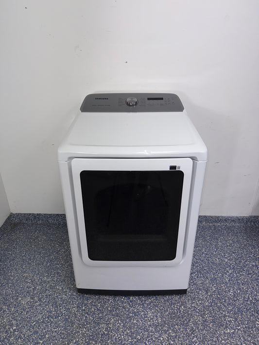 SAMSUNG DVE52A5500W electric dryer front view in Overland Park Kansas City