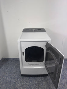SAMSUNG DVE55CG7100W electric dryer front view in Overland Park Kansas City