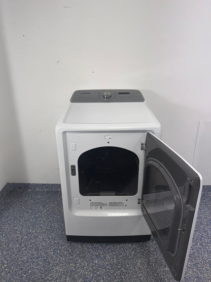 SAMSUNG DVE55CG7100W electric dryer front view in Overland Park Kansas City