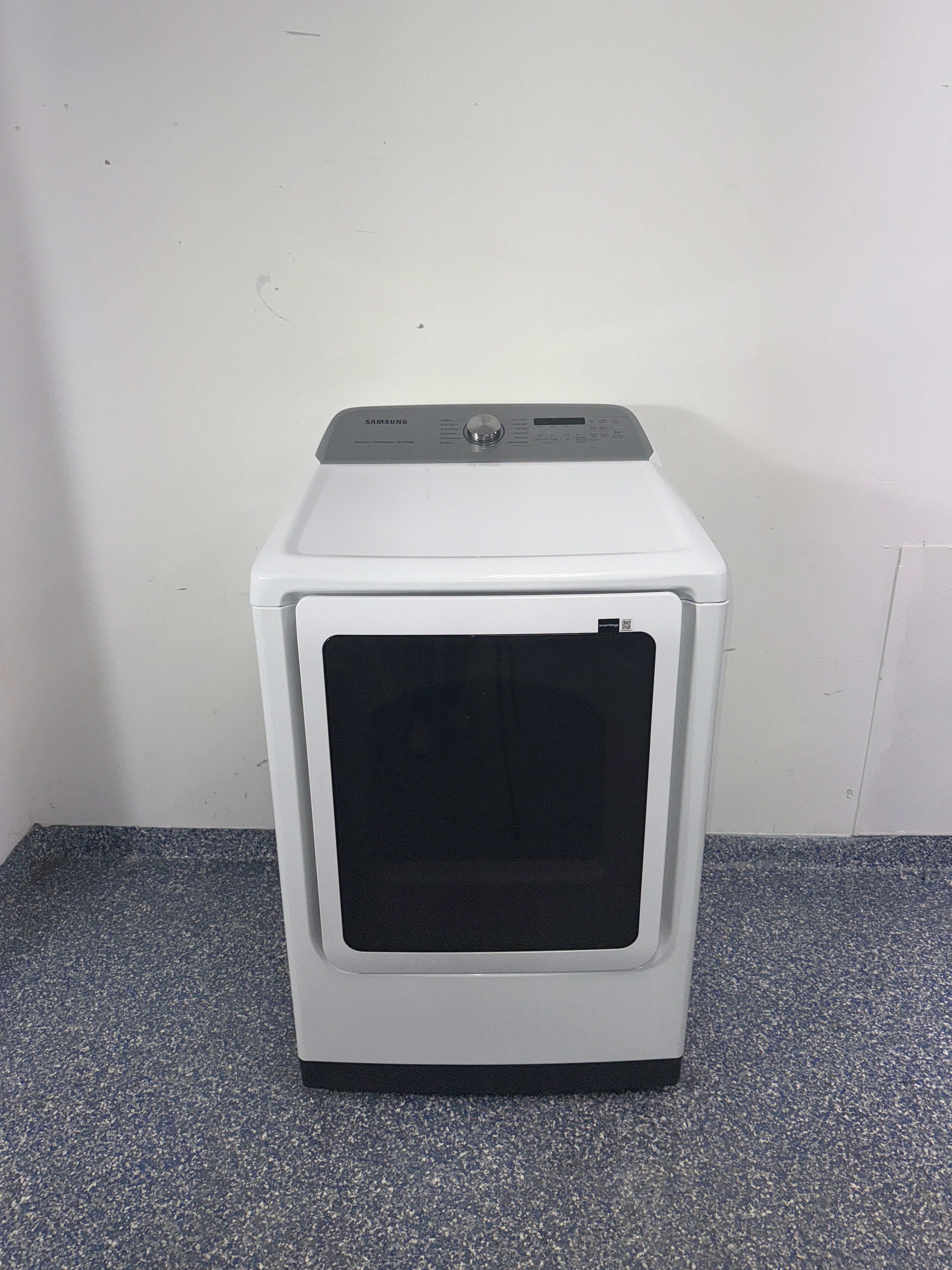 SAMSUNG DVE55CG7100W electric dryer front view in Overland Park Kansas City
