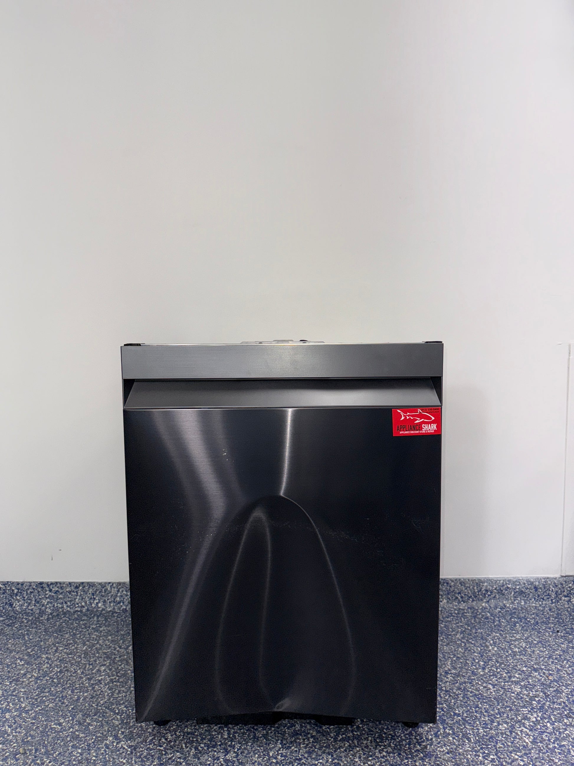 SAMSUNG DW80CG5450MT 46 dBA smart dishwasher in stainless steel, scratch and dent special at Appliance Shark in Kansas City.