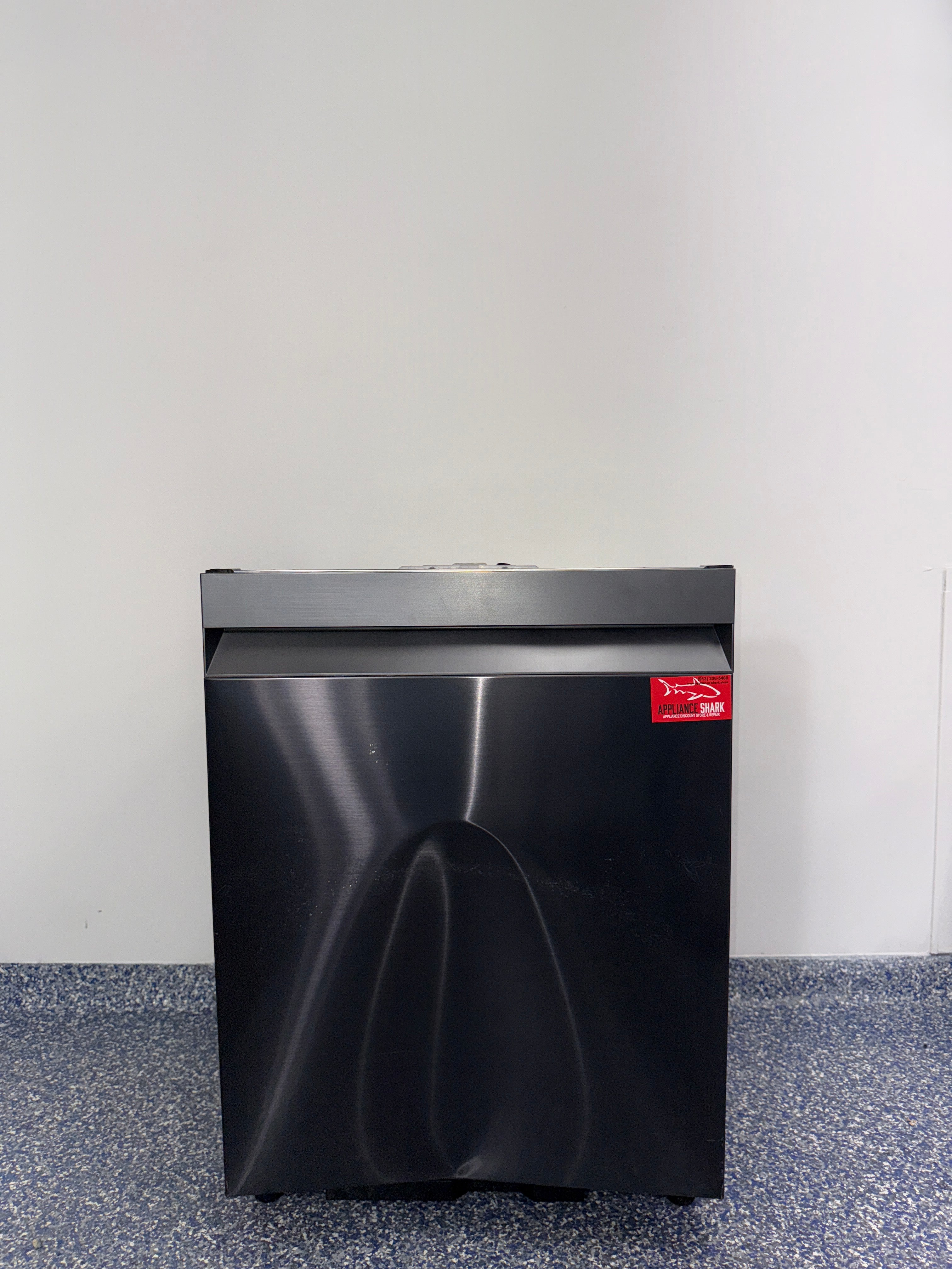 SAMSUNG DW80CG5450MT 46 dBA smart dishwasher in stainless steel, scratch and dent special at Appliance Shark in Kansas City.