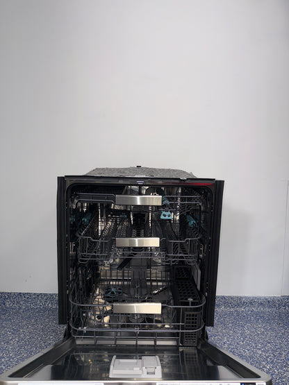 Ultra-quiet 40 dBA performance of SAMSUNG DW90F89P0USR dishwasher, discounted at Appliance Shark in Kansas City.