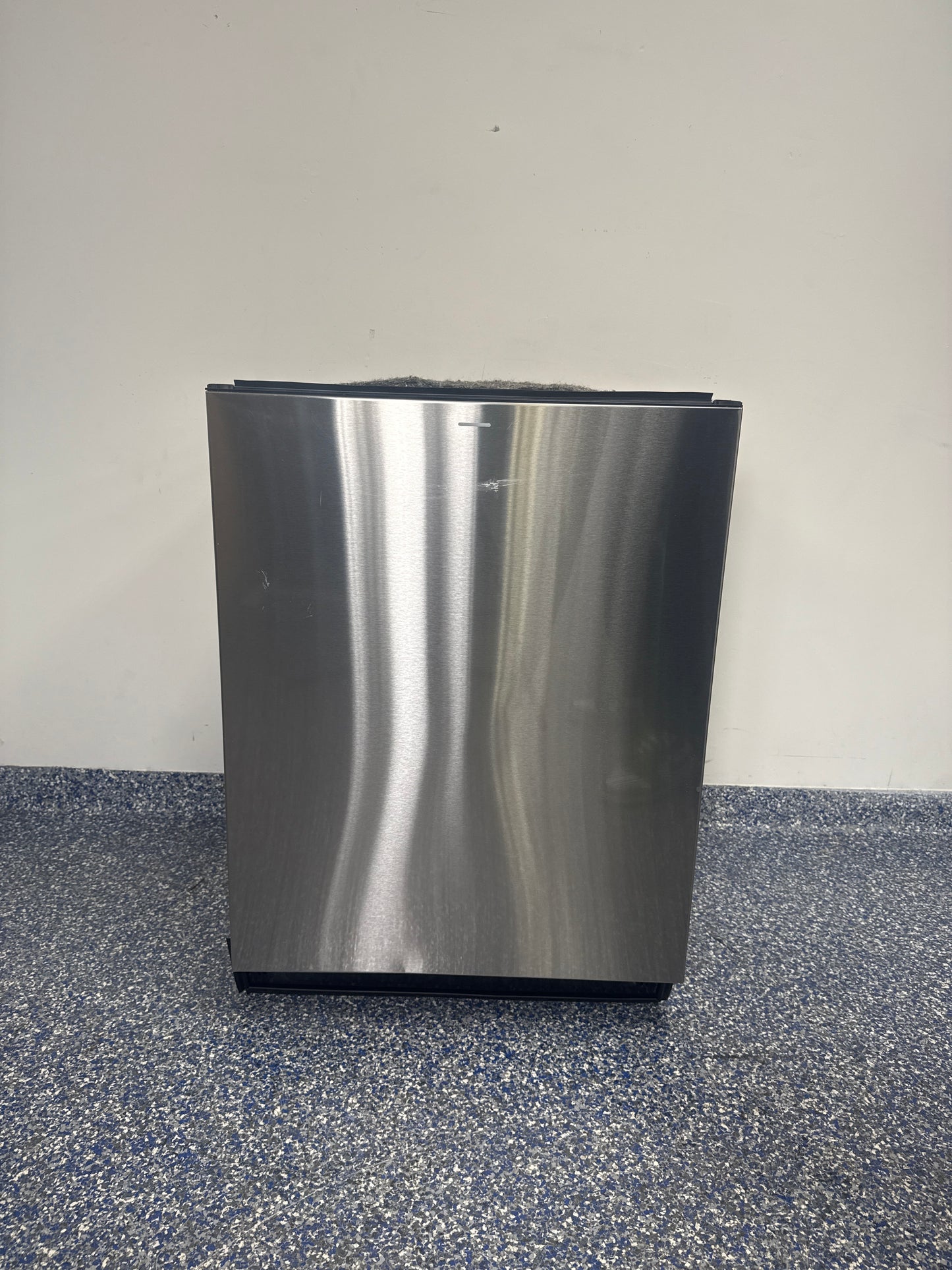 SAMSUNG DW90F89P0USR front view fingerprint-resistant stainless dishwasher Kansas City kitchen