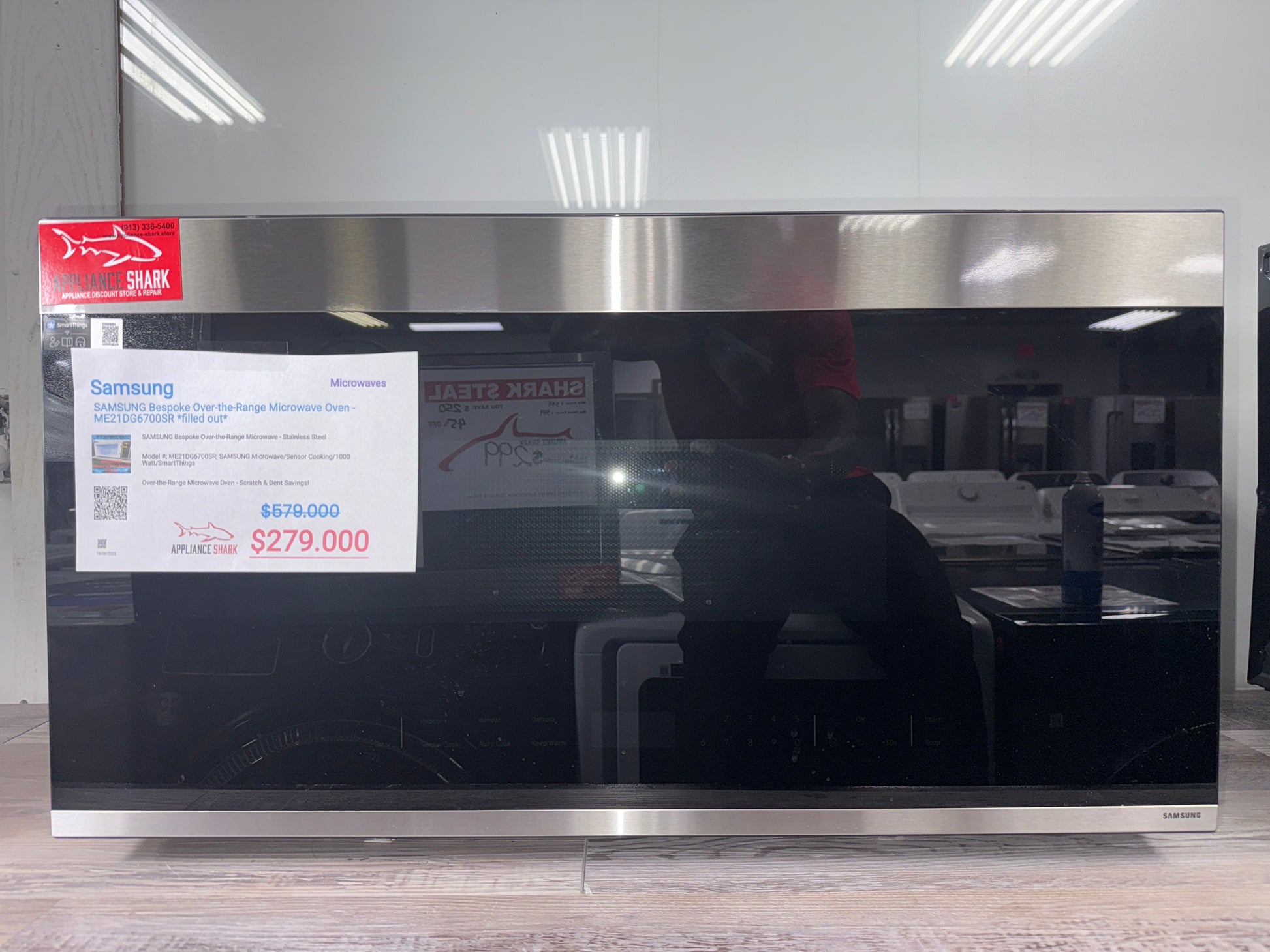 Samsung microwave, ME21DG6700SR, Bespoke microwave, scratch and dent, Appliance Shark, Overland Park, Kansas City microwaves, over-the-range microwave, sensor cook
