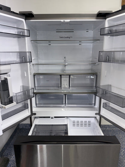 AutoFill Water Pitcher inside the SAMSUNG RF24BB6200QLAA refrigerator in the Kansas City Metro area.