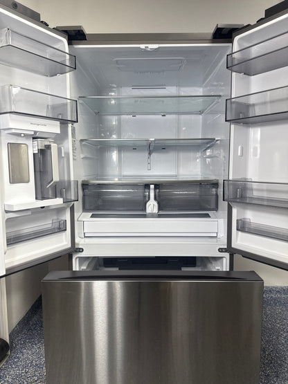 SAMSUNG RF32CG5300SR refrigerator with 31.6 cu. ft. capacity, sold at discount as a scratch and dent deal in Kansas City.
